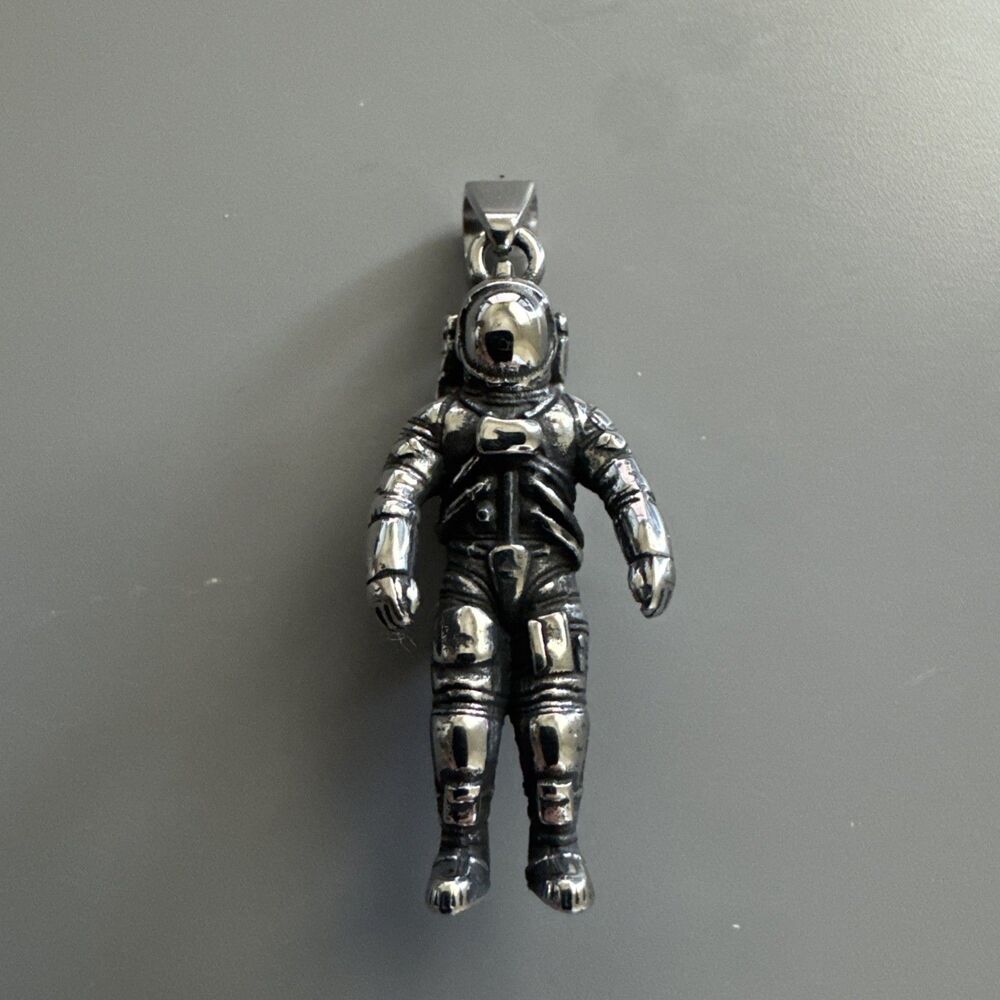 Astronaut Stainless Steel Pendant 24 Inch Chain Space Meteor Trendy Gift Galazy